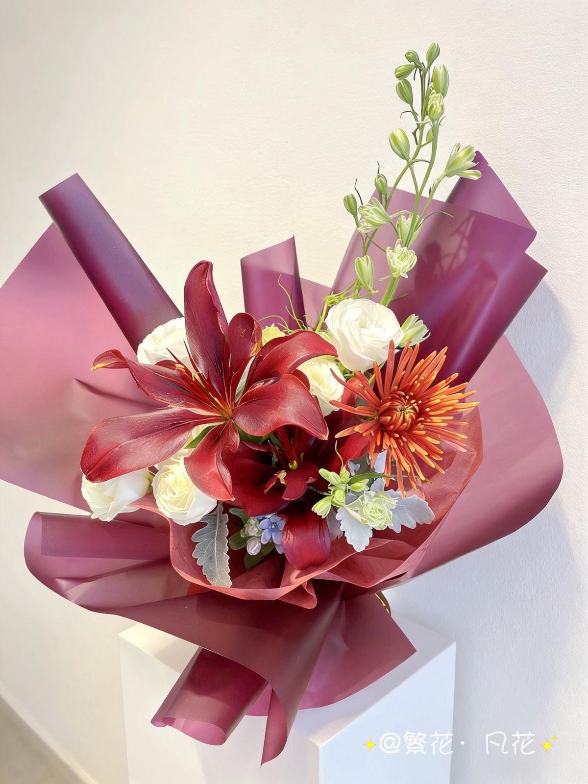 百合花束